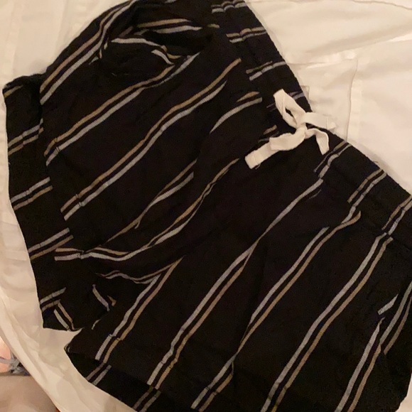 Billabong Pants - Billabong, size M, and black with grey and gold stripes